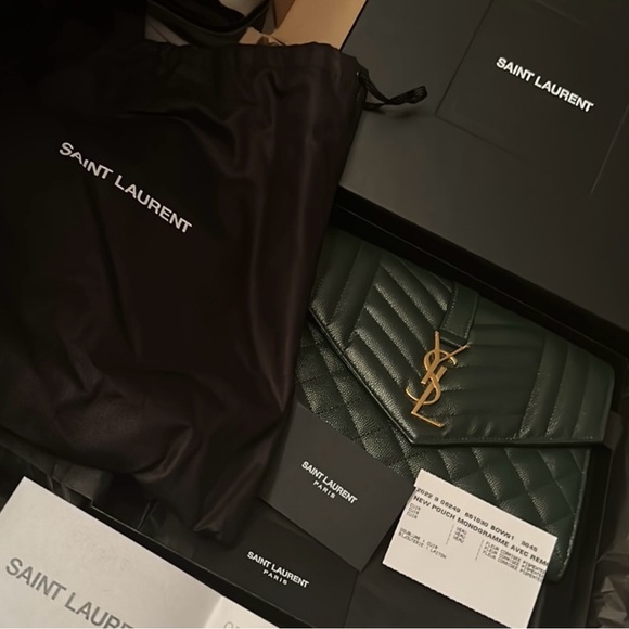 AUTHENTIC YSL POUCH ENVELOPE MATELASSE GRAIN DE POUDRE - Picture 1 of 12